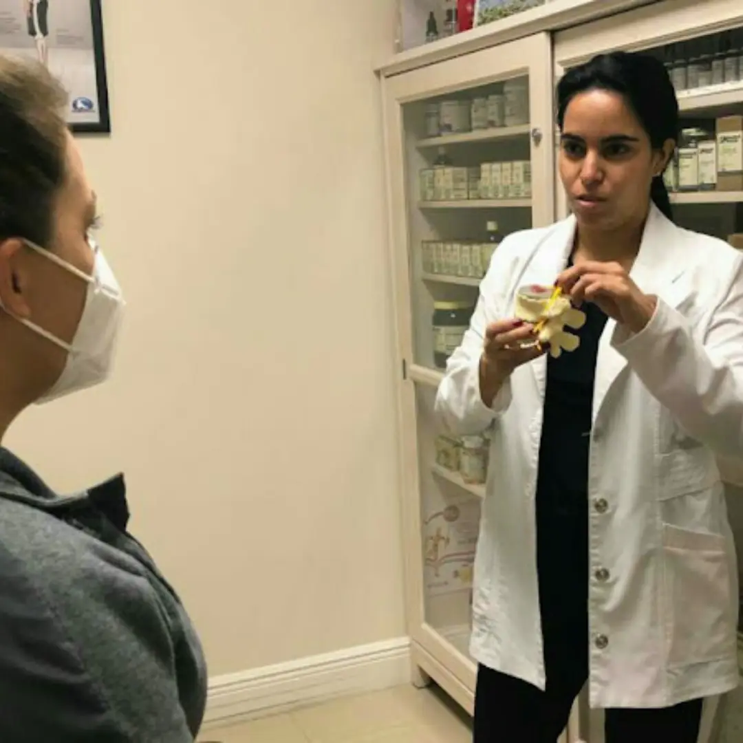 Dr Yeisy Tome