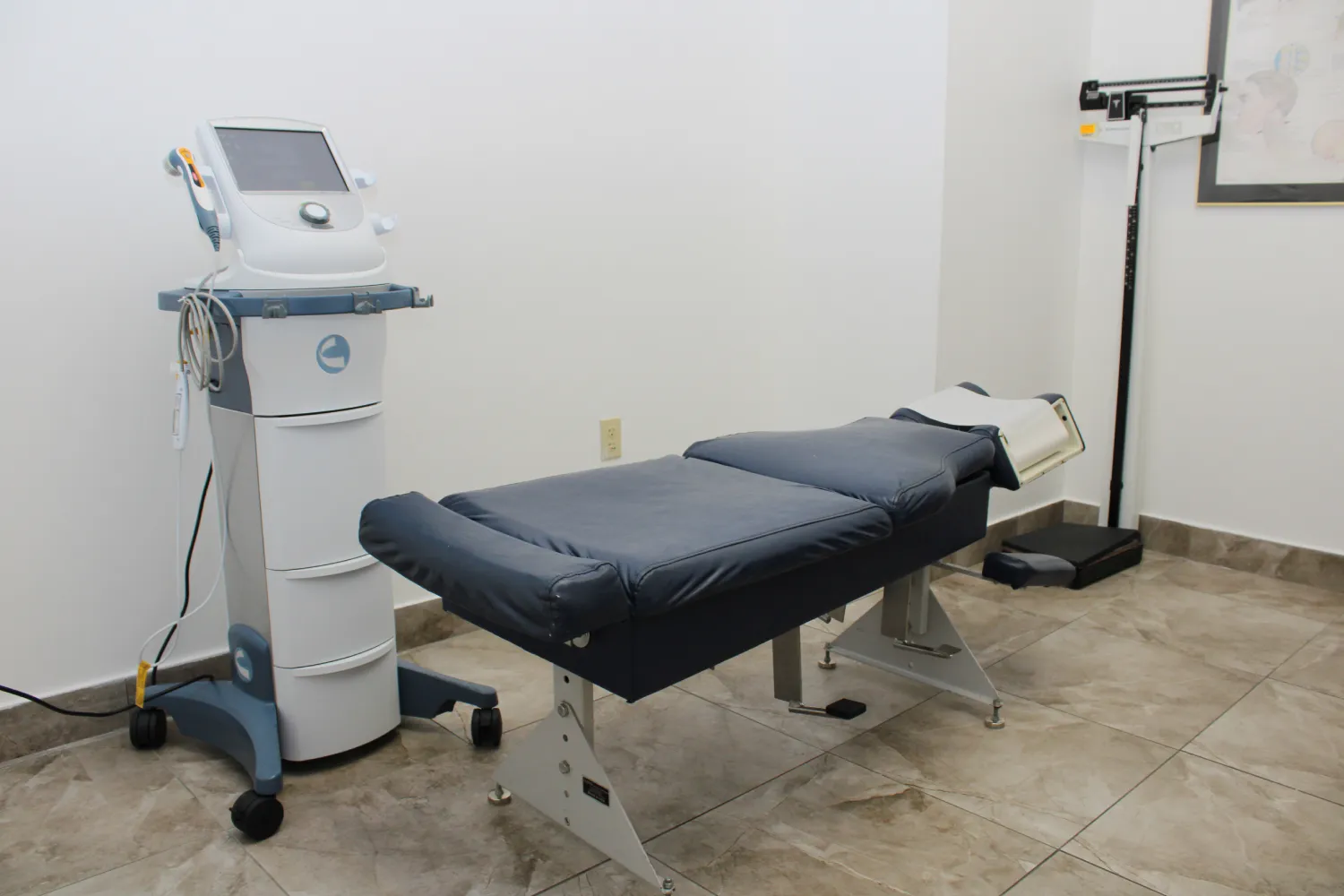 Tamarac Chiropractic Office Treatment Room 1